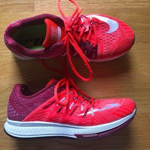 Coral/orange/pink/maroon Nike zoom elite 8 size 8